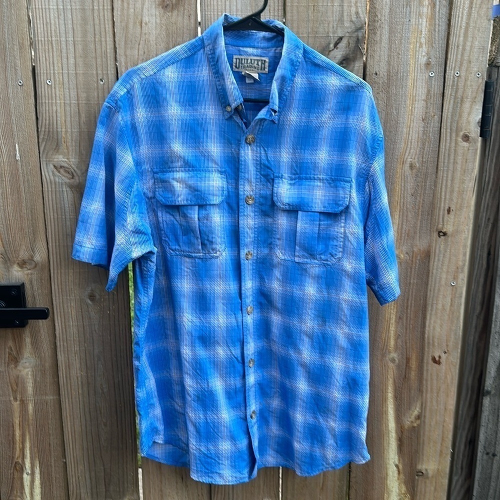 Duluth Trading Company Wicking Short Sleeved Button Front Shirt Sz medium